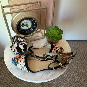 Qupid Floral Pattern Pointed Toe Flats | 9